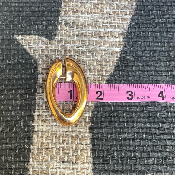 SOLD / VINTAGE/ Authentic GUCCI gold belt buckle - Picture 5 of 7